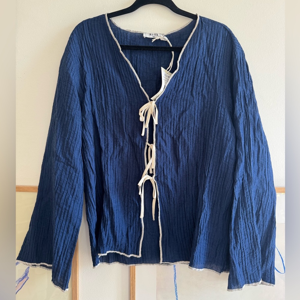 Navy Crinkle Tie-Front Tunic Top with Contrast Trim